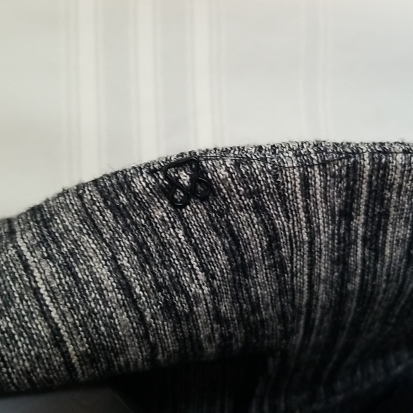 Banana Republic Woven Wool Blend Jacket - Picture 4 of 10